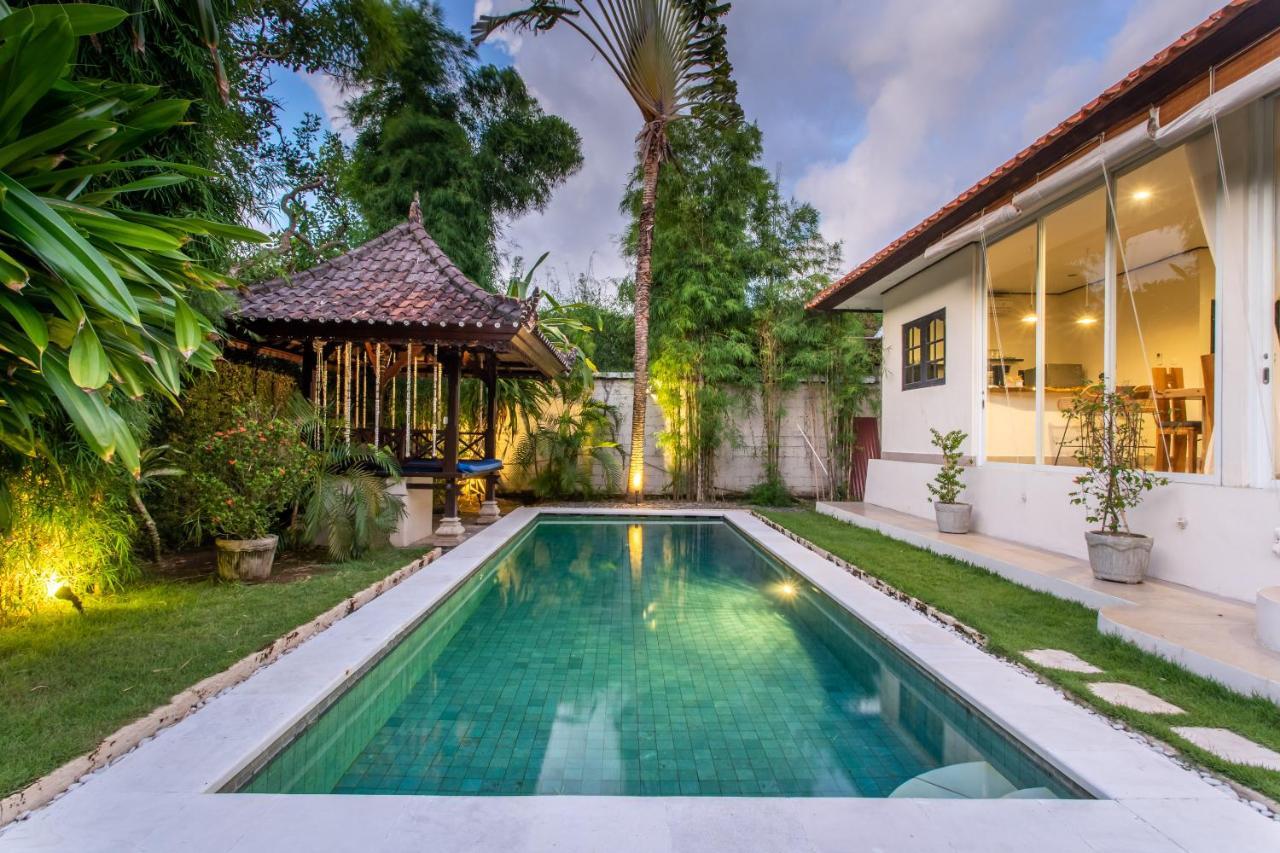 Villa Janitra Seminyak Extérieur photo